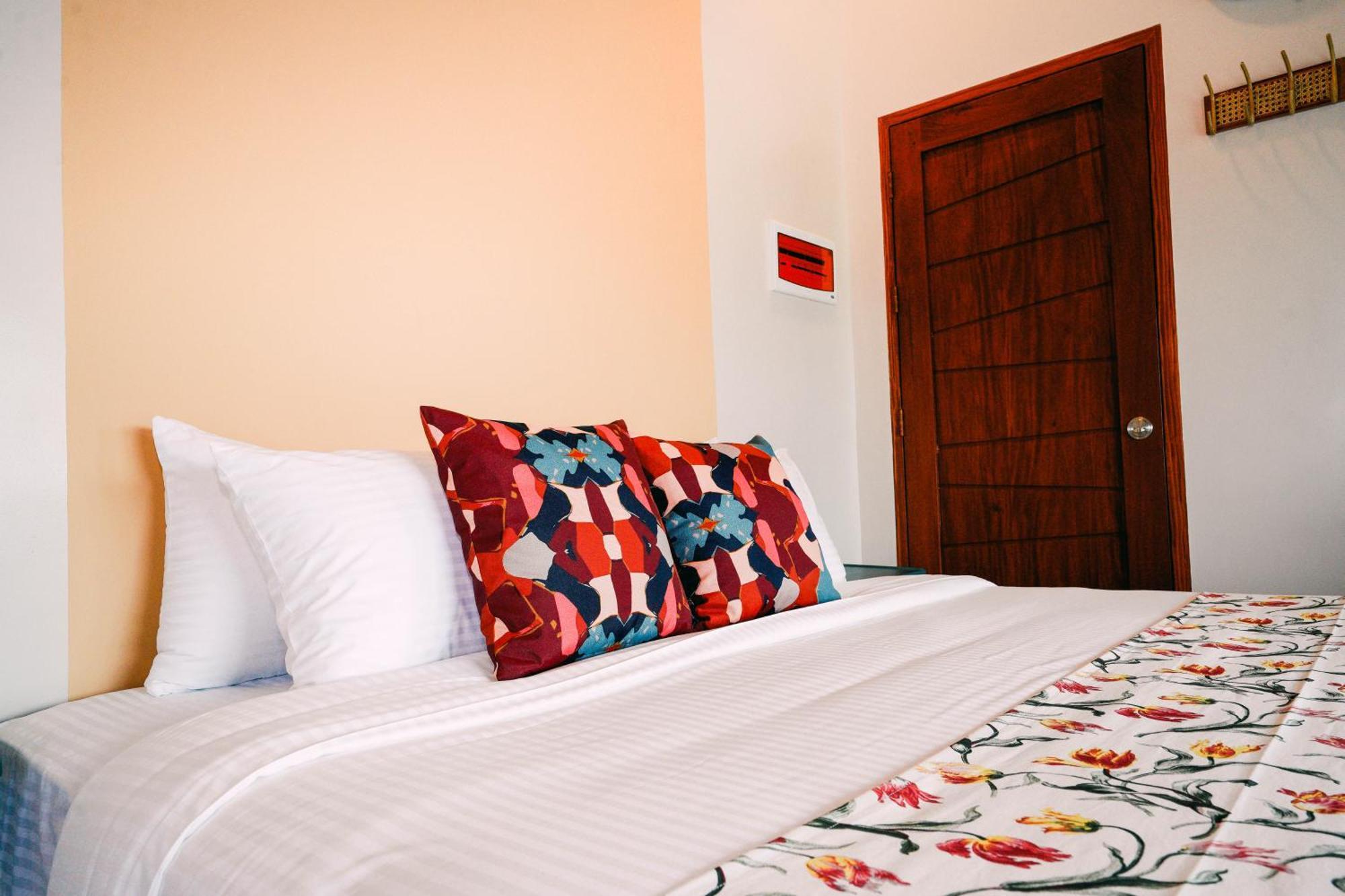 Hotel Kimberly Tagaytay Tagaytay City Dış mekan fotoğraf