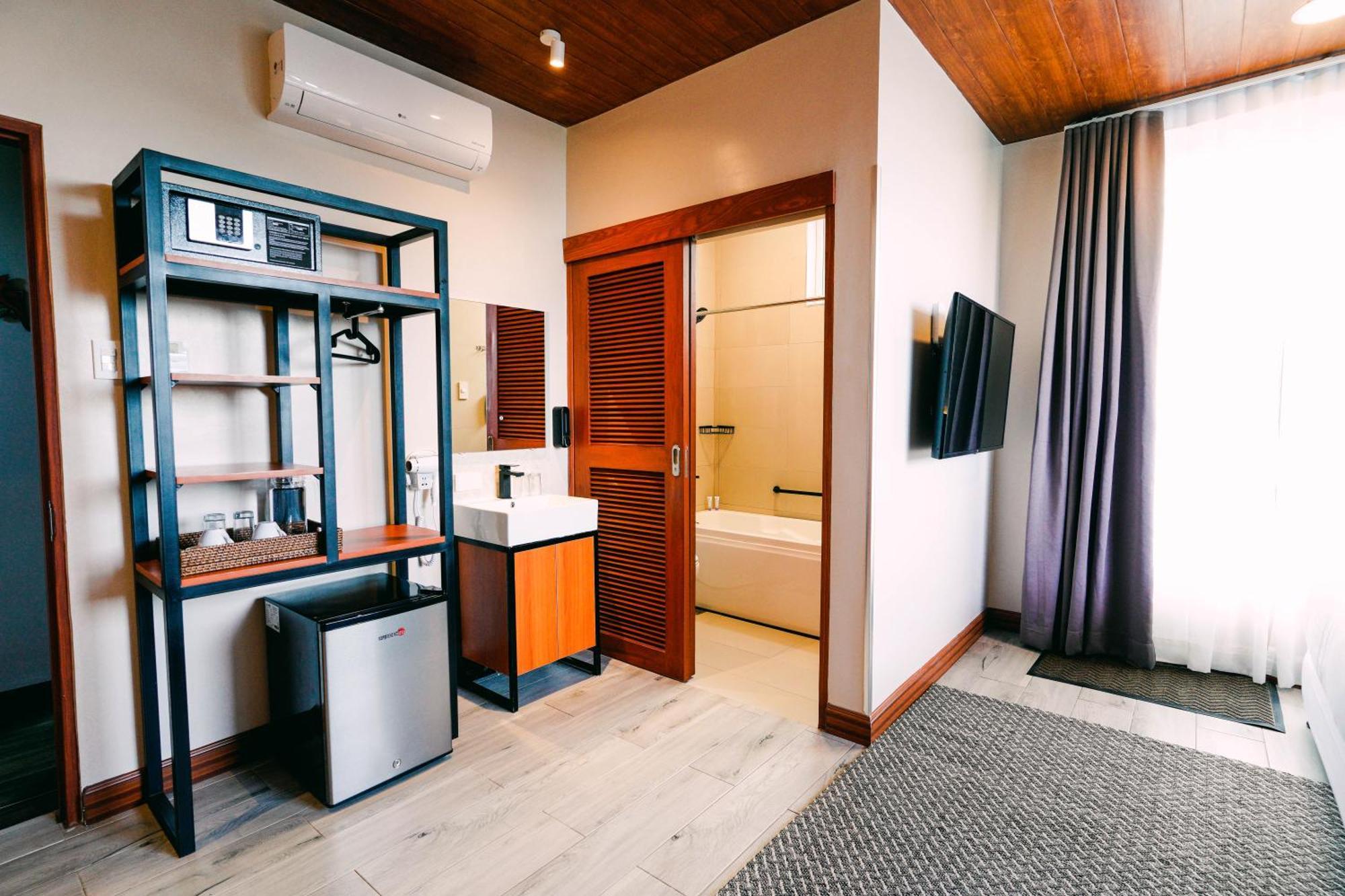 Hotel Kimberly Tagaytay Tagaytay City Dış mekan fotoğraf